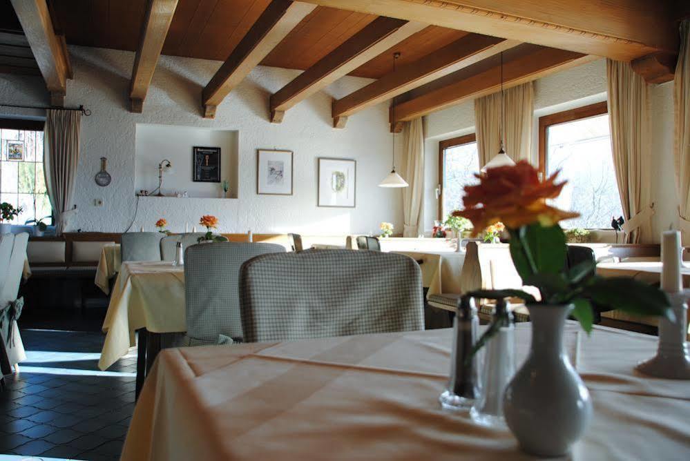 Hotel Restaurant Ferienwohnungen Alpenhof Юберзе Екстер'єр фото